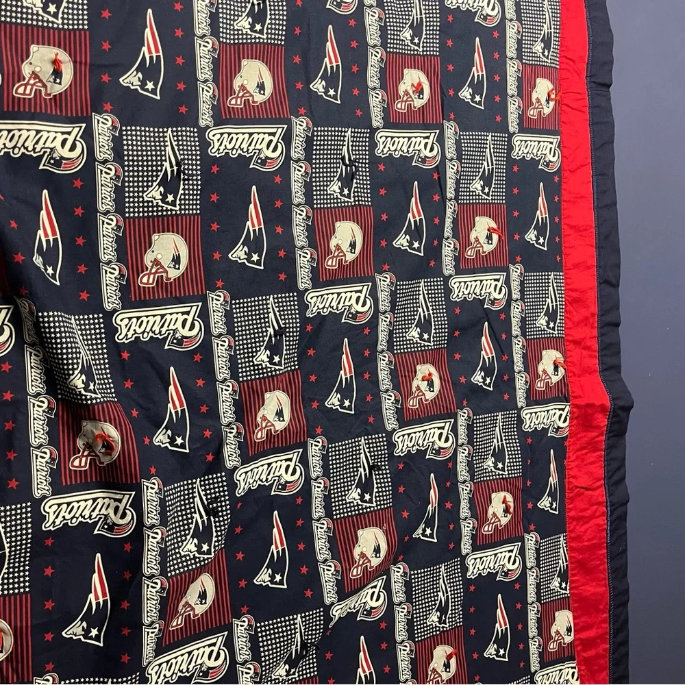 New England‎ Patriots Handmade Twin (~78”x 64”) Quilt NFL